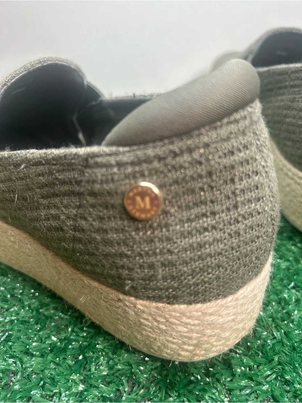 Skechers wear insole elastic